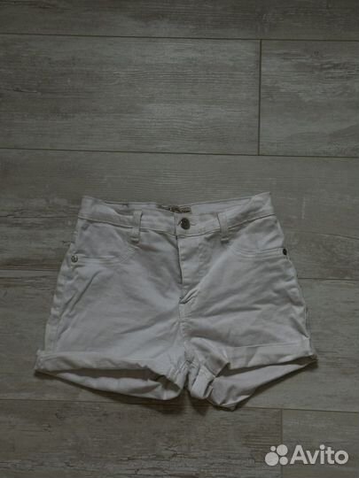 Джинсовые шорты