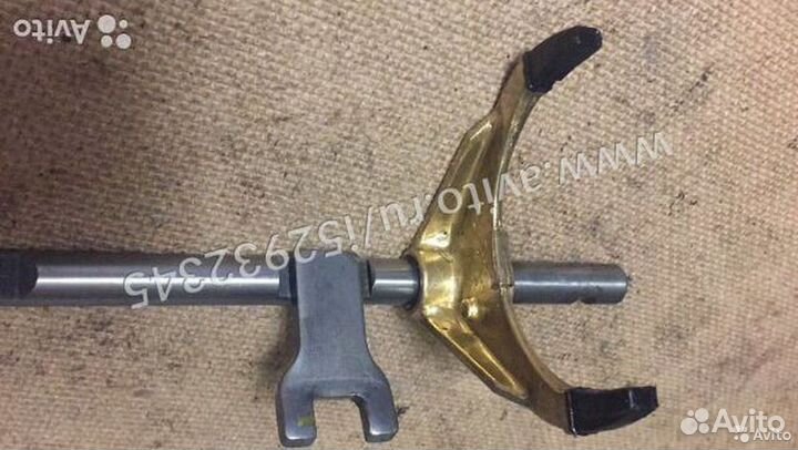 Вилка включения 1-2-ой передачи МКПП Рено, Ниссан