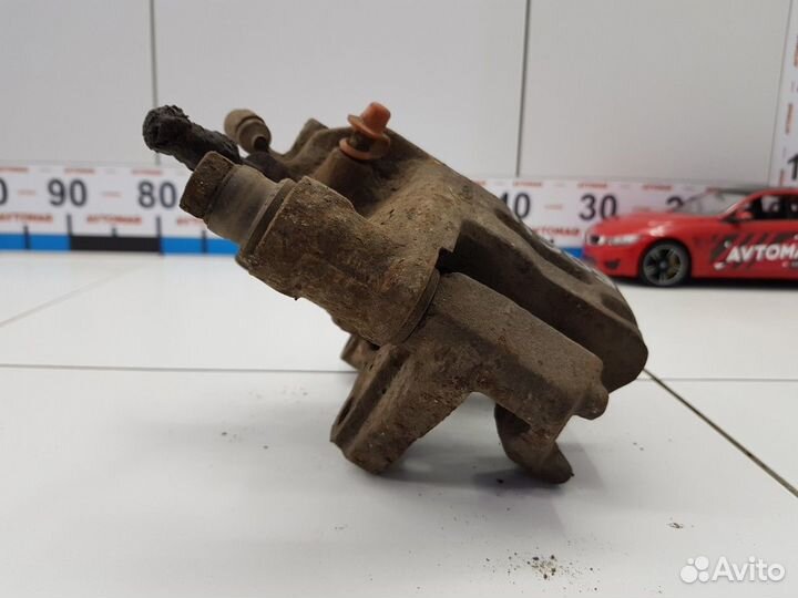 Суппорт передний правый (Peugeot Expert)