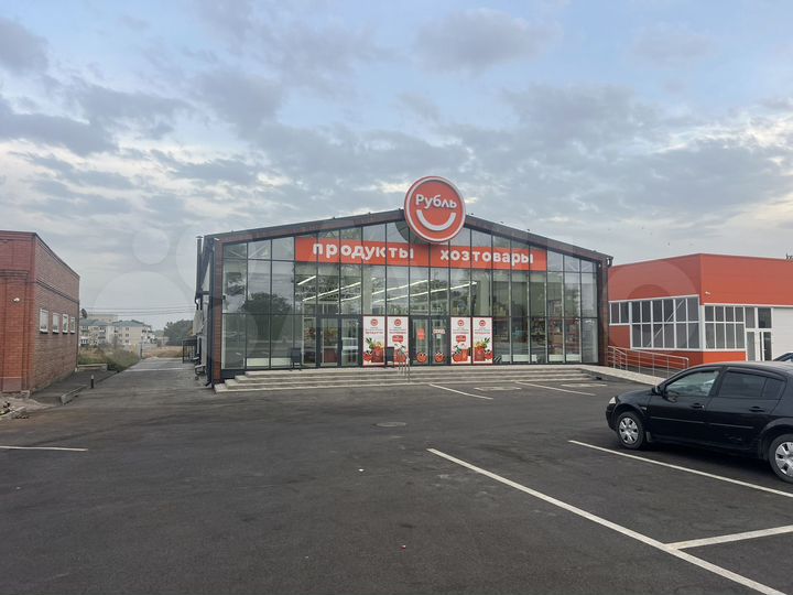 Торговая площадь, 670 м²