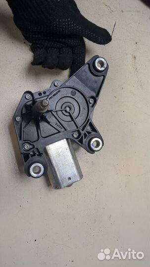Двигатель стеклоочистителя задний Chrysler PT Cruiser
