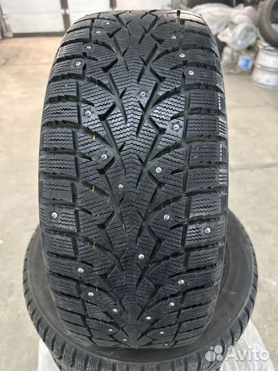 Toyo Observe G3-Ice 215/50 R17 91T