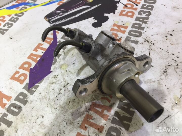 Хендай Элантра Главный тормозной цилиндр