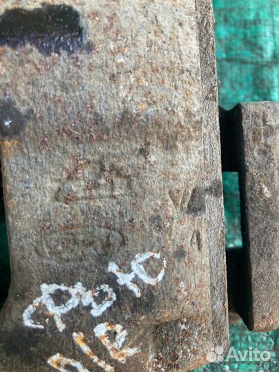 Суппорт передний правый Ford Fusion Форд Фьюжн