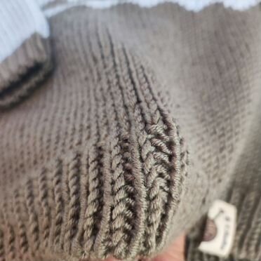 Вязаный костюм на мальчика 86