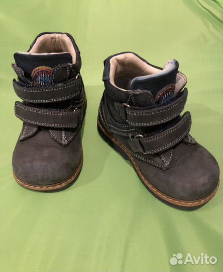 Ботинки осенние