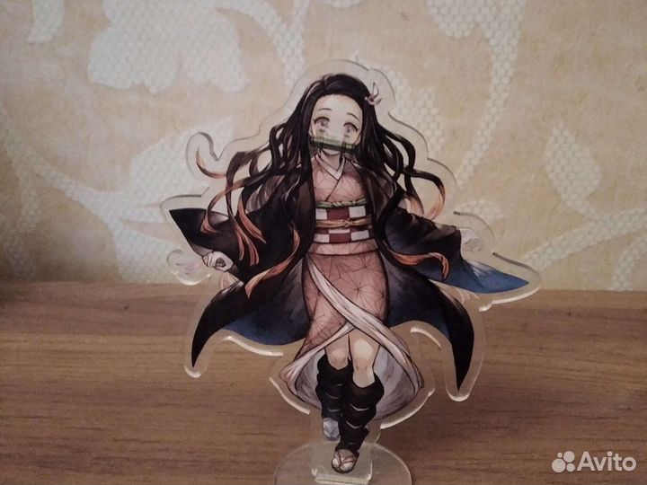 Фигурка незуко комадо