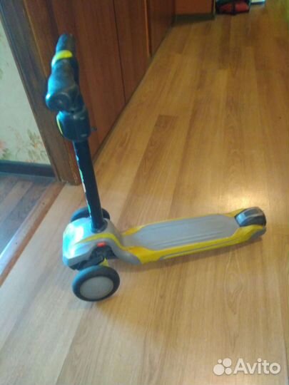 Самокат Trolo Rapid