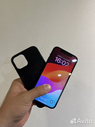 iPhone 12, 64 ГБ