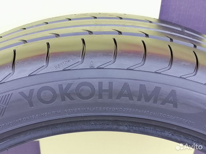 Yokohama Advan Sport V105 255/40 R19