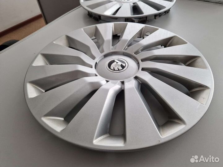 Оригинальные колпаки Skoda Octavia A7 поштучно