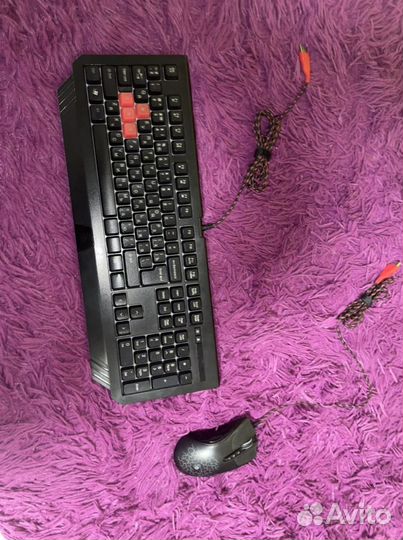 Игровая клавиатура Bloody и Мышь Bloody