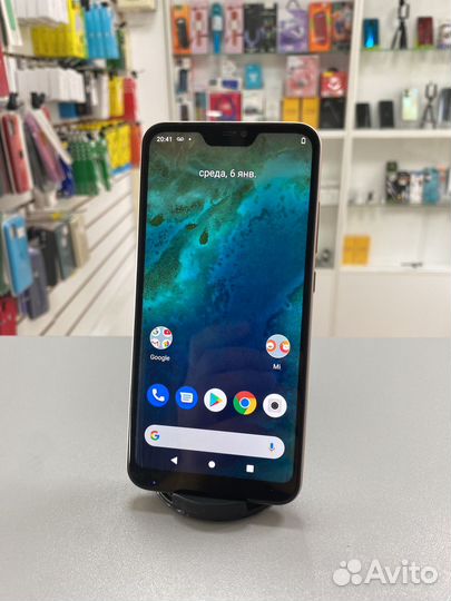 Xiaomi Mi A2 Lite Android One, 4/64 ГБ