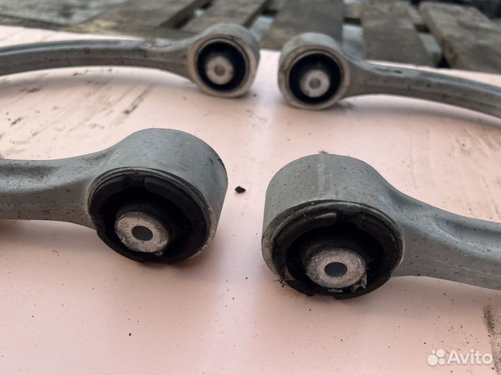 Рычаги верхние R1 L1 Mercedes benz S221