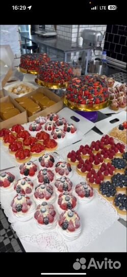 Продавец кассир в пекарню