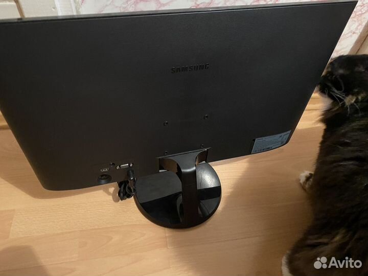 Монитор Samsung 24 дюйма