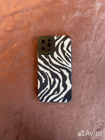 Новый чехол на iPhone 11 Pro черный/белый, зебра
