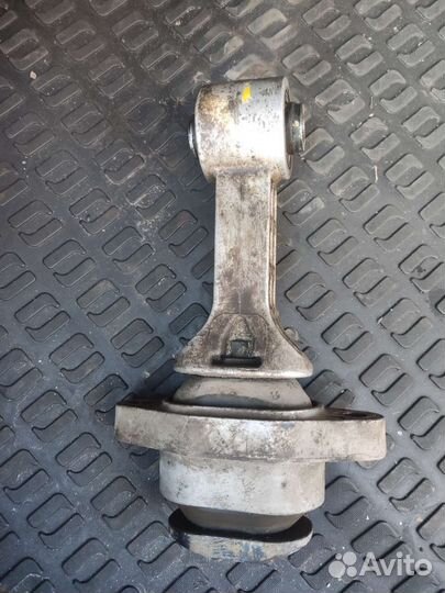 Опора двигателя Киа Церато