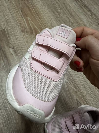 Кроссовки оригинальные Adidas 27 размер