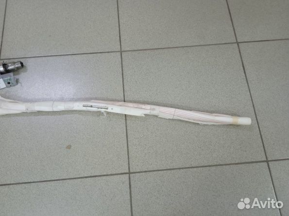 Левая шторка б/у Toyota Corolla 2018-2025