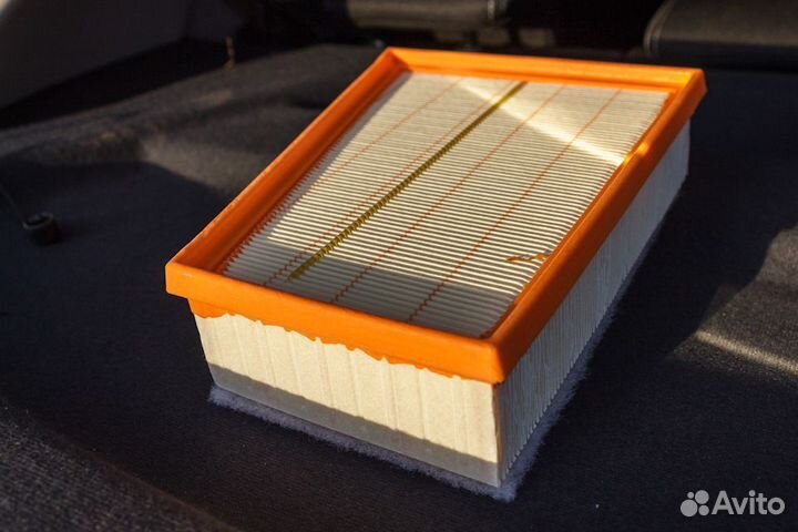 Воздушный фильтр на Mazda B-Series