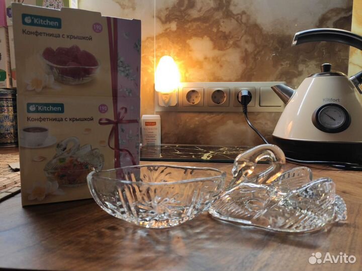 Конфетница Лебедь