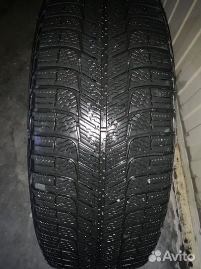 Michelin X-Ice 215/60 R16