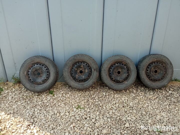 Колеса нокиан зимние 205/60/16 для форд 4шт