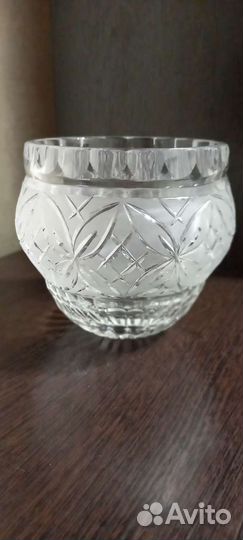 Хрустальная ваза
