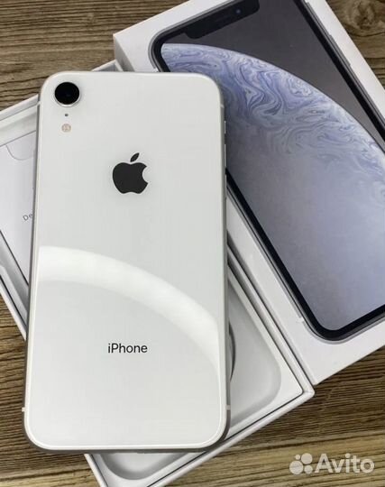 iPhone Xr, 64 ГБ