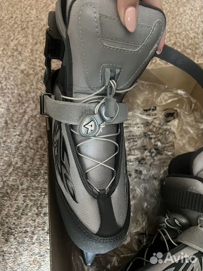 Коньки хоккейные 42 размер