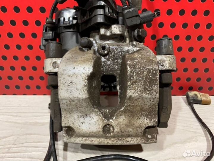 Суппорт задний левый Mercedes-Benz Glc Coupe C253