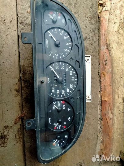 Приборная панель газель,Волга