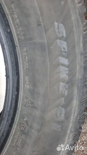 Bridgestone Blizzak Spike-01 215/65 R16