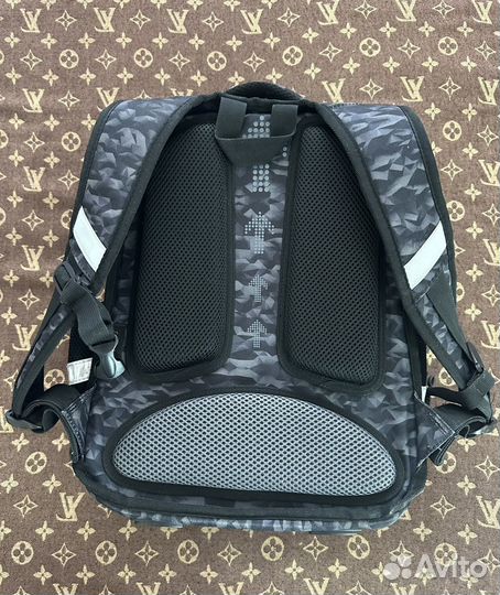 Рюкзак и пенал школьный SkyName