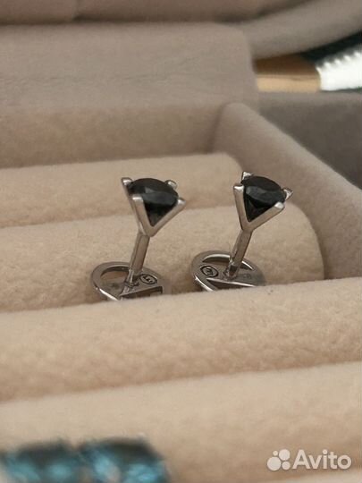 Золотые серьги с бриллиантами