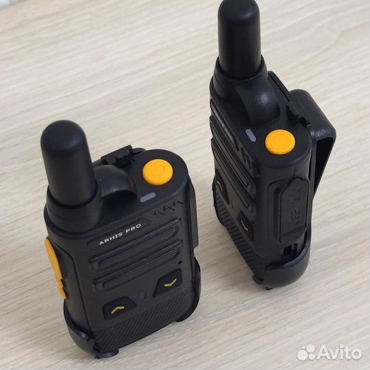 Простые легкие рации для связи, магазина, туризма