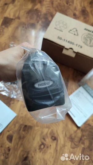 Сканер Zebra (Motorola) LS2208 с подставкой