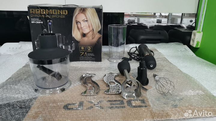 Погружной блендер redmond RFP-CB3910