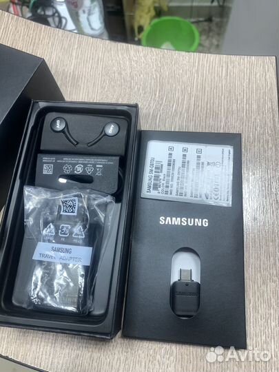 Samsung Galaxy S10e, 8/128 ГБ