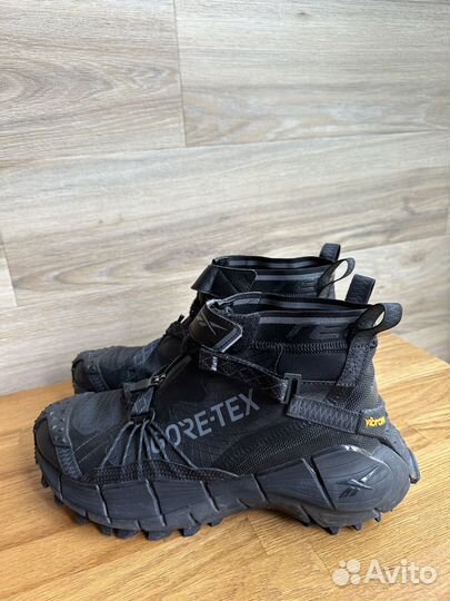 Кроссовки Reebok Gore-Tex