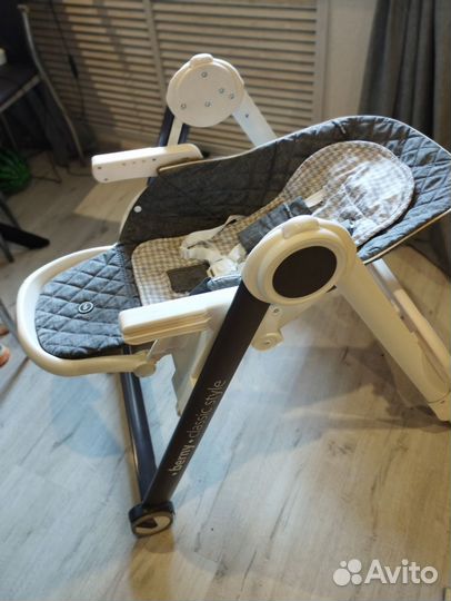 Стульчик для кормления happy baby berny classic