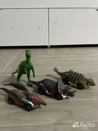 Машинки игрушки самолеты