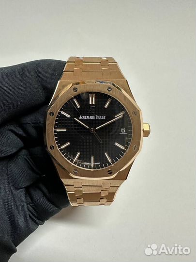 Часы Audemars Piguet 15500OR.OO.1220OR.01