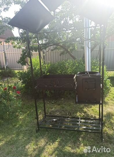 Мангал с крышей