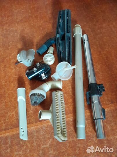 Электропылесос бытовой Ракета-12А