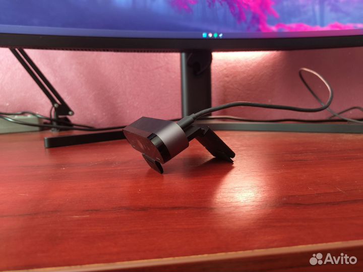 Веб-камера Logitech Brio