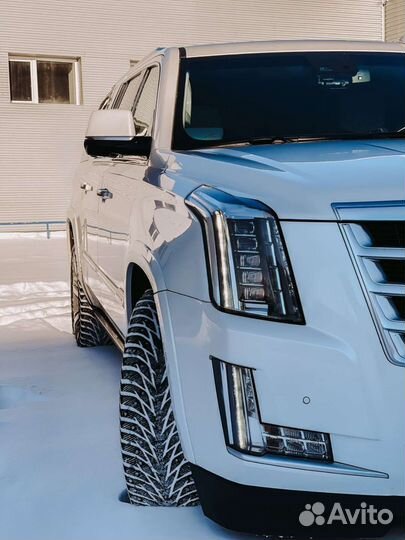 Cadillac Escalade AT, 2016, 140 000 км