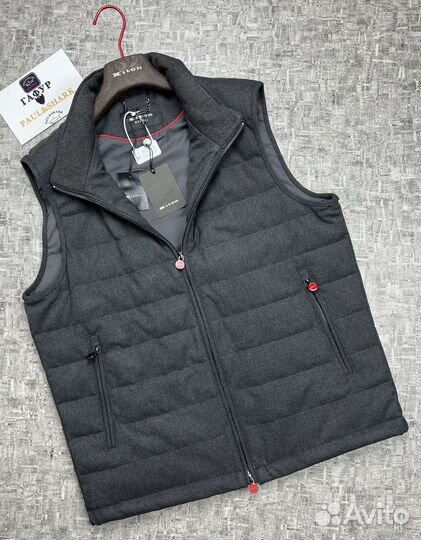 Жилет-безрукавка кашемировая, пуховая Kiton