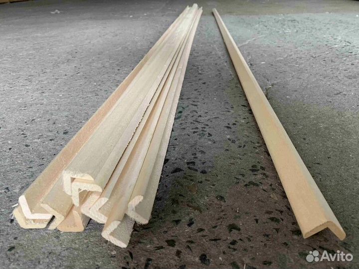 Уголок липа